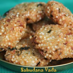 A picture of Sabudana Vada.