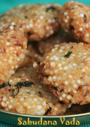 A picture of Sabudana Vada.