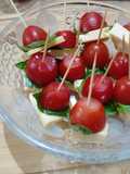 Pinchos Caprese
