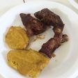 Costilla bbq con plátano horneado