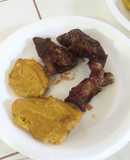 Costilla bbq con plátano horneado