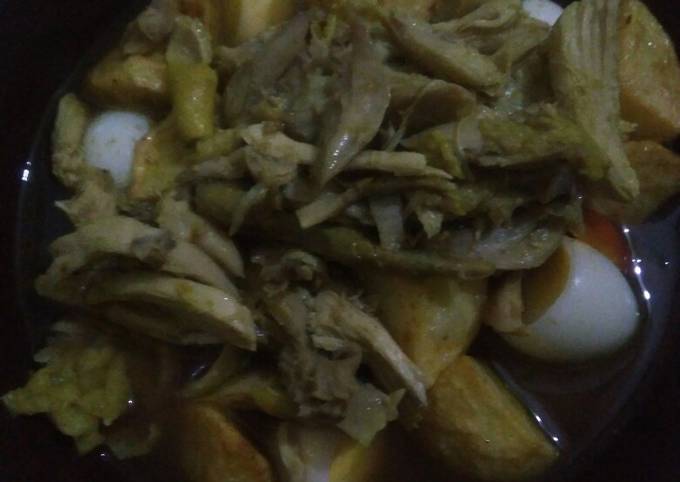 Soto ayam bumbu instan