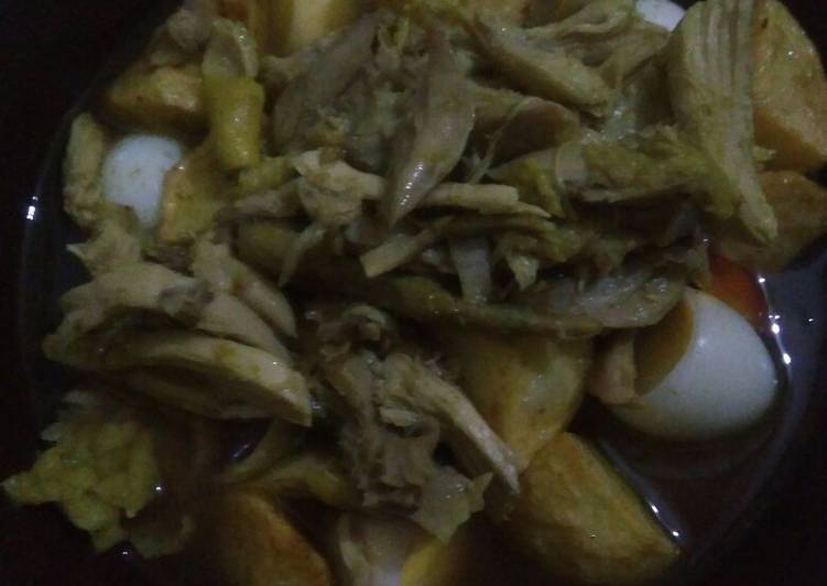 Bagaimana Menyiapkan Soto ayam bumbu instan Yang Lezat Sekali