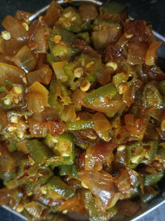 வெண்டைக்காய் பொரியல்(vendaikkai poriyal recipe in tamil) செய்முறை முக்கிய புகைப்படம்
