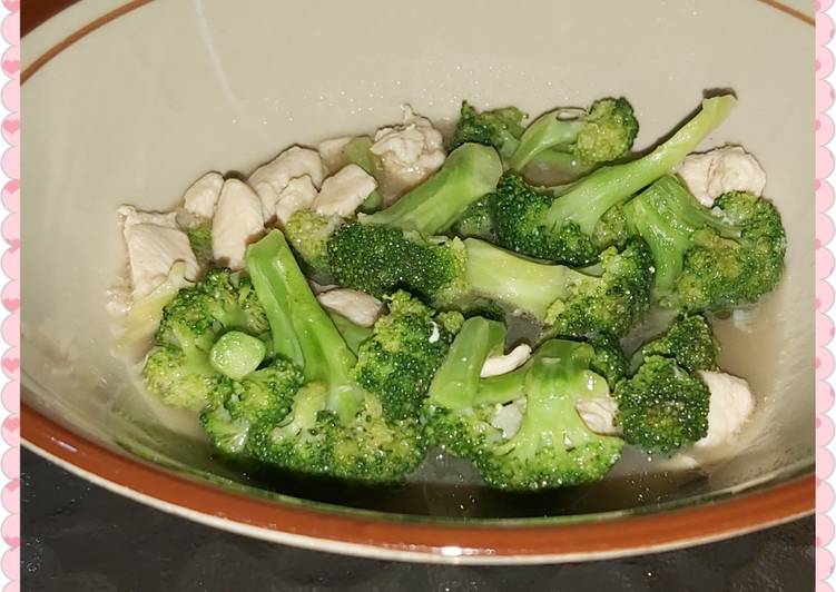 Bagaimana Menyiapkan Tumis Brokoli Ayam Lezat