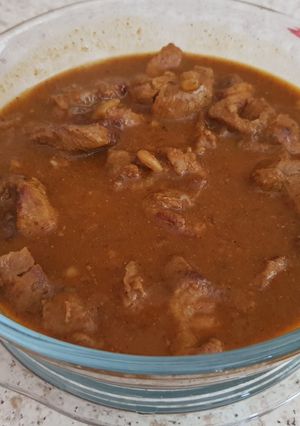 A picture of My Lamb Curry 😀.