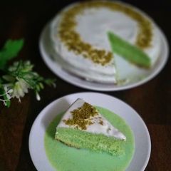 A picture of Pistachio Tresleches Cake.