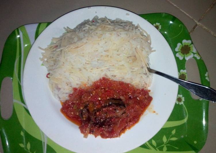 Steps to Make Perfect Rice and spag with dried fish stew
