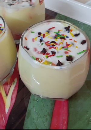 A picture of Chocolate chips custard.
