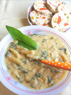 Regenor-os medvehagymás zöldbabfőzelék🥬 recept fotója
