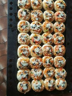 صورة لوصفة بيتزا لذيذة