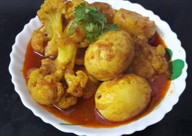 Tasty And Delicious of Cauliflower egg curry