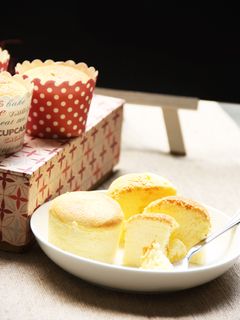 Hình của món Japanese Cotton Cheese Cupcake.