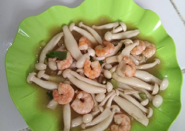 Proses mengolah Tumis Jamur Shimeji plus udang, Enak