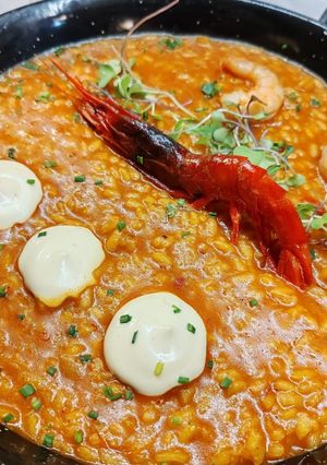 Una foto de Arroz caldoso con carabineros