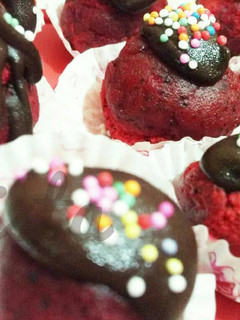 Foto resep Bolu bola mini red velvet(kw)