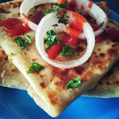 A picture of Muglayi paratha.