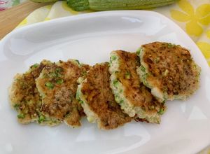 Foto di Frittatine di albume con zucchine e scalogno