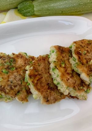 Foto di Frittatine di albume con zucchine e scalogno