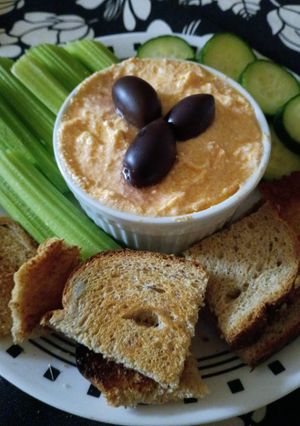 A picture of Mashed Feta Pepper Dip.