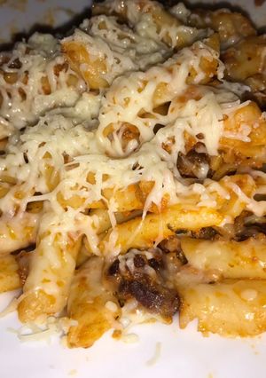 Una foto de Macarrones con chorizo y tomate