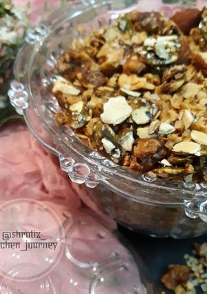 A picture of Granola.