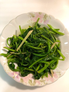 薑絲炒皇宮菜 的食譜成品照片