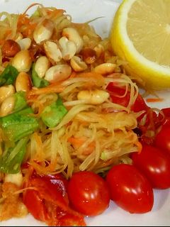 Foto resep SOM TAM (pepaya salad Thailand)