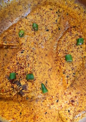 সর্ষে-পোস্ত ইলিশ (sorshe-posto ilish recipe in Bengali) রেসিপির প্রধান ছবি