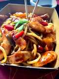 Tallarines en salsa yakisoba