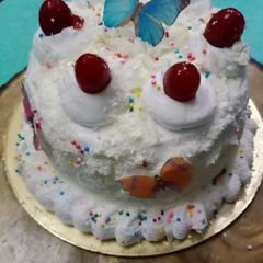 A picture of White forest cake.