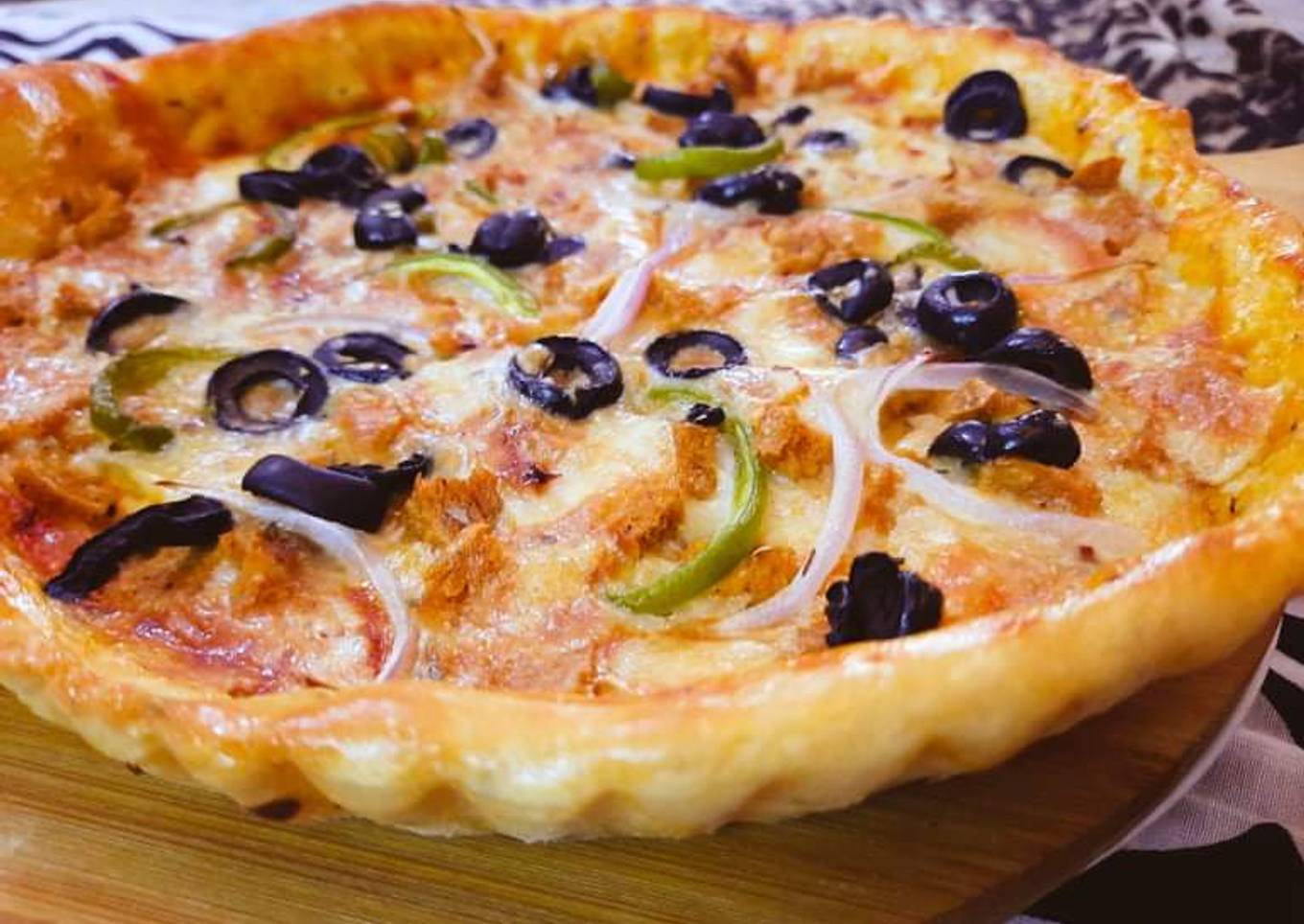 Deep Dish Pizza