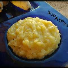Una foto de Skordalia (dip griego)
