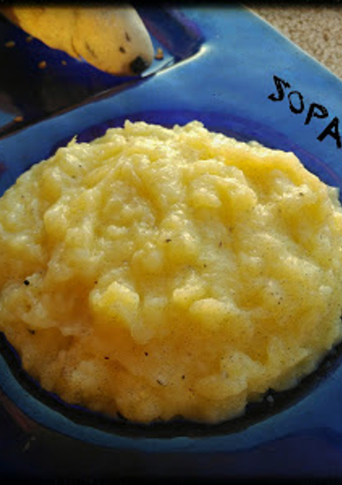 Una foto de Skordalia (dip griego)