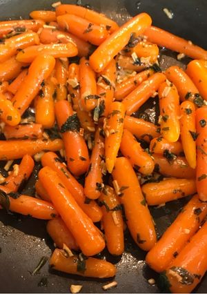 Vajas-fokhagymás bébirépa recept fotója