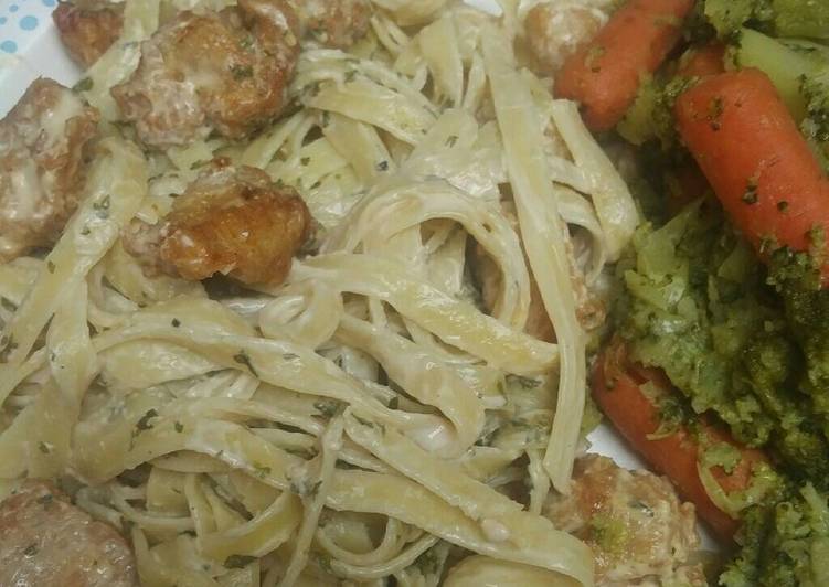 Simple Way to Prepare Tasty Simple Fried Chicken Fettuccine Alfredo