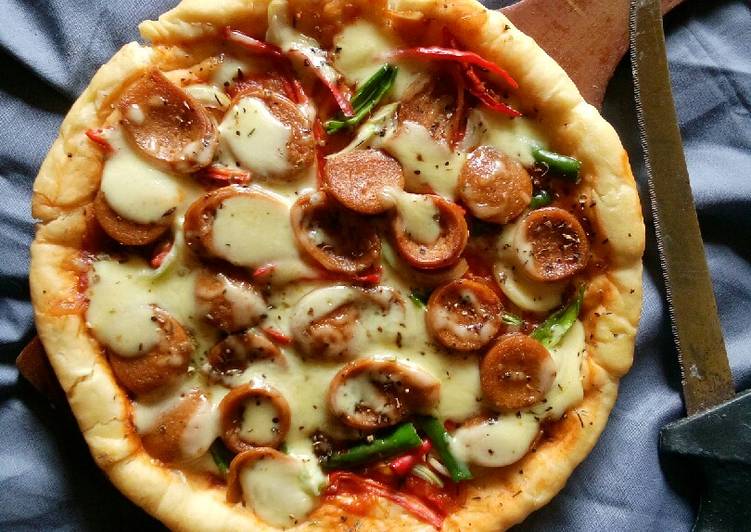 Langkah Mudah untuk Menyiapkan Pizza Teflon dan saus Homemade, Enak Banget