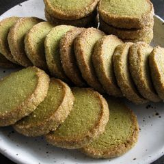 A picture of Sugar Coated Matcha Cookies.