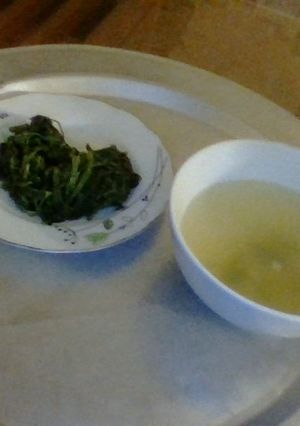 Hình của món Canh rau muống luộc và rau muống luộc.