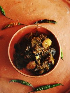 চিংড়ি দিয়ে পুঁইশাকের ঘন্ট (chingri diye puishaaker ghanto recipe in Bengali) রেসিপির প্রধান ছবি