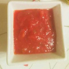 A picture of Garlic chutney.