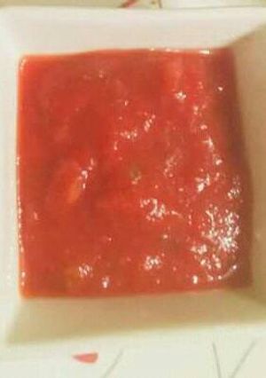 A picture of Garlic chutney.