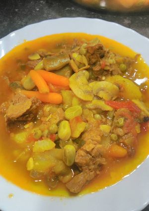 Una foto de Estofado de Verduras con ternera