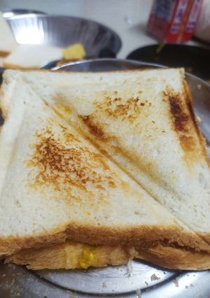કોબી ની સેન્ડવીચ (Cabbage Sandwich Recipe In Gujarati) રેસીપી મુખ્ય ફોટો