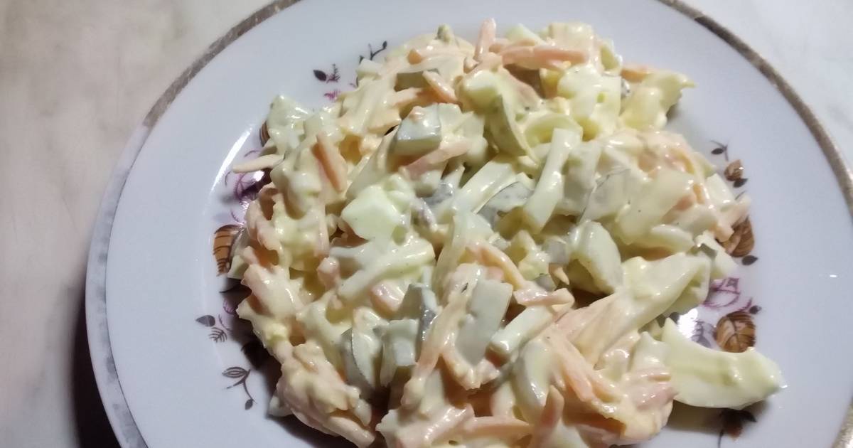 Салат из кальмаров маринованных огурцов. Салат из кальмаров маринованных огурцов
