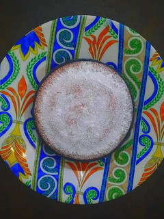 Foto di Torta alle nocciole con confettura di albicocche