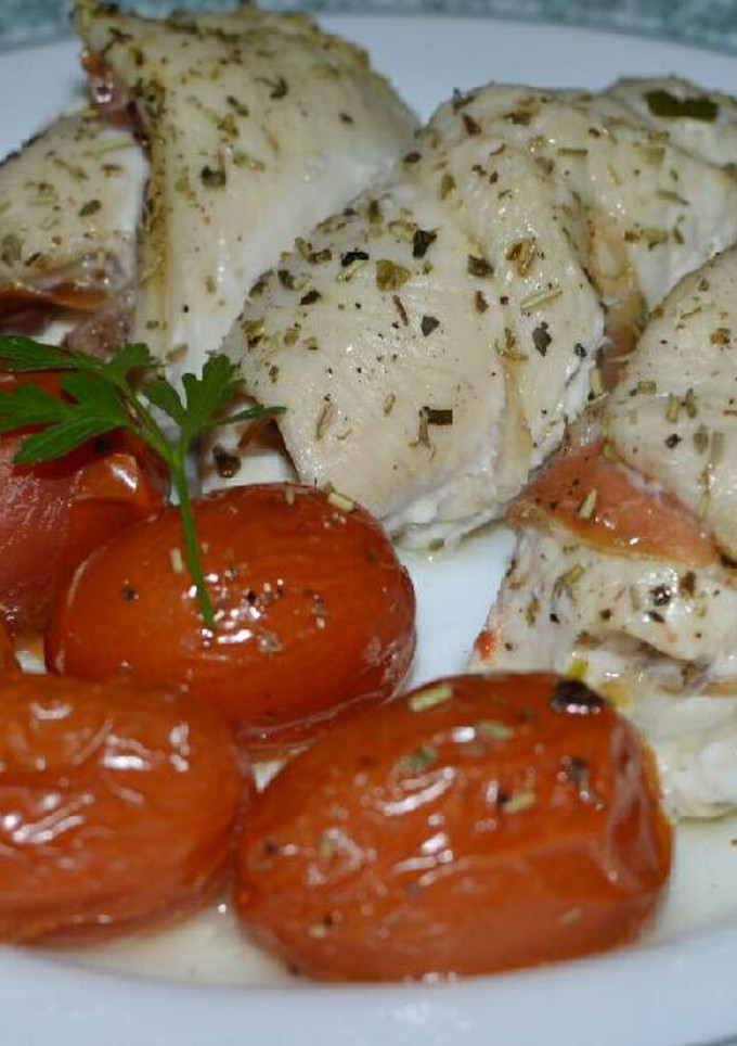 Una foto de Rollitos de pollo con jamón serrano a la mostaza