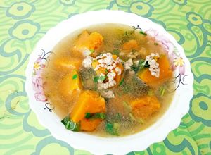 Hình của món Canh bí đỏ thịt bằm.