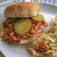 A picture of Crockpot BBQ Chicken Sandwiches.