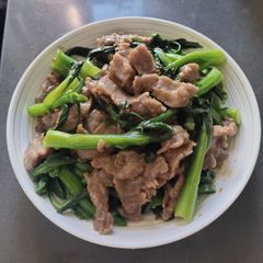 A picture of Sautéed Choy Sum with Beef.